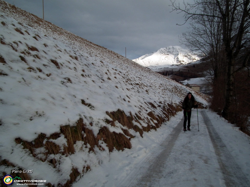 03 Partenza dalla Santella al Passo di Zambla.JPG